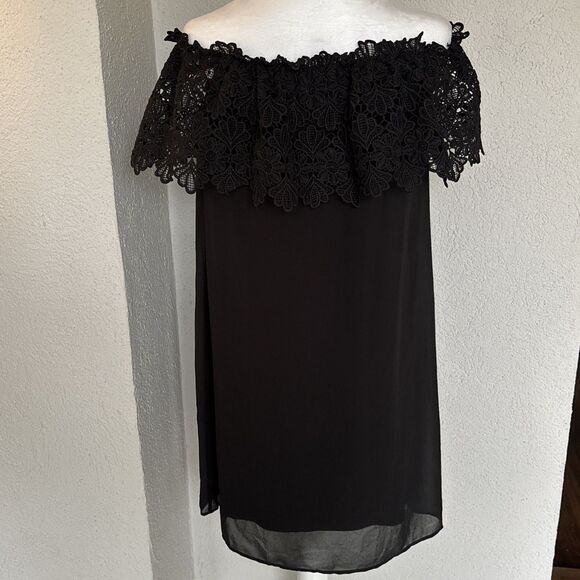 Eliza J Lace Off-The- Shoulder Black Short Dress Size 2 (runs big) - Picture 3 of 9